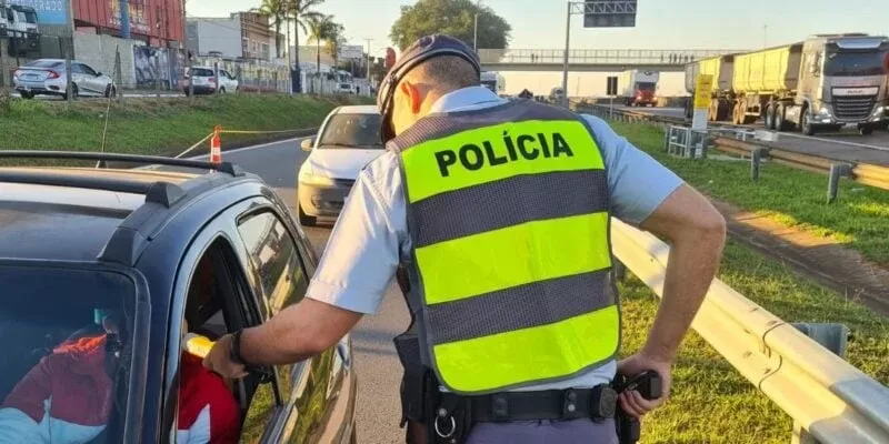 Mais 2,1 mil motoristas são fiscalizados pela PMR na saída da Festa do Peão