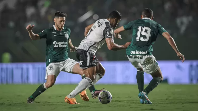 Atlético-MG empata com Goiás no Brasileirão e amplia seca com Felipão