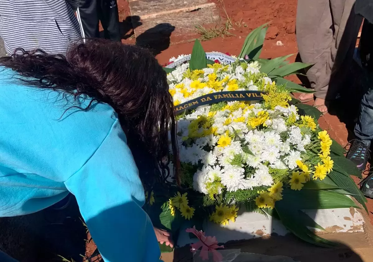 Menino que morreu após ser atropelado na calçada é sepultado em Sumaré