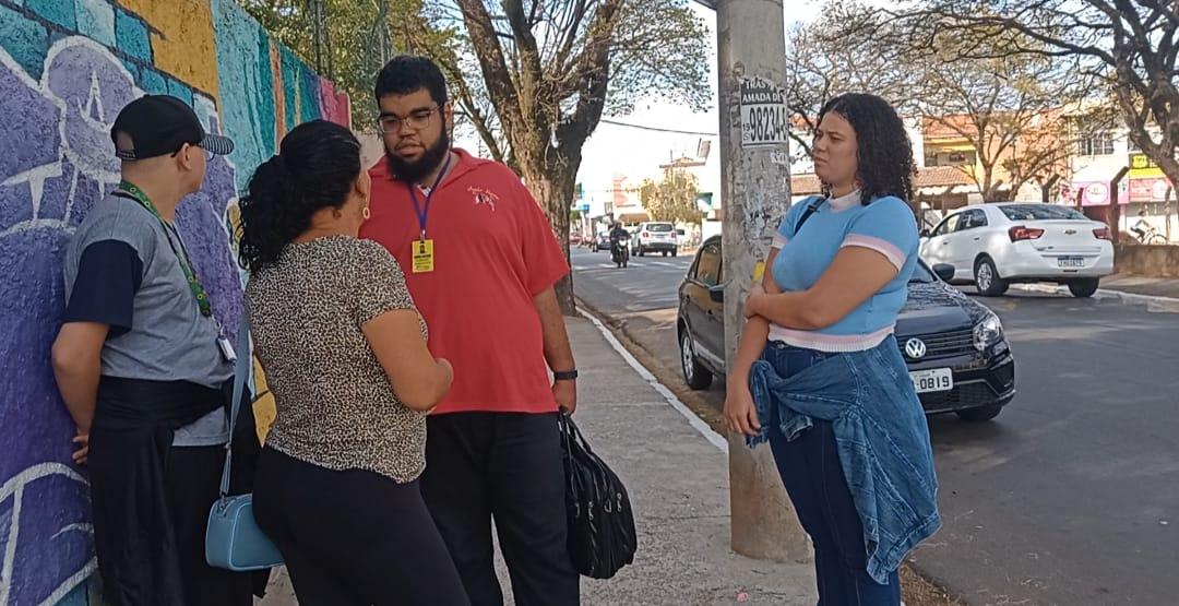 Autista é agredido pelo cuidador dentro da escola, outras denúncias trazidas pela mãe