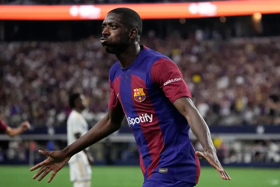 PSG acerta contratação de Dembélé, do Barcelona