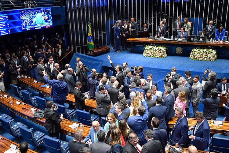 Senado aprova fim da saidinha