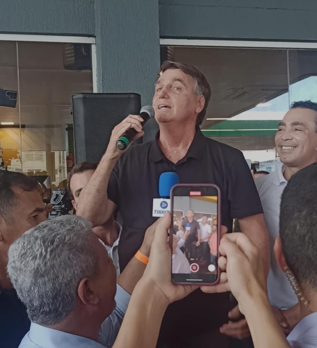 Bolsonaro reúne multidão em Nova Odessa e declara apoio a candidatos para 2024