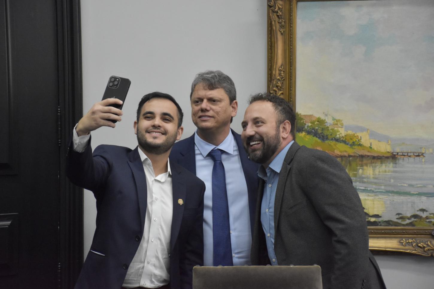 Tarcísio, Michele Bolsonaro, Damaris Alves e Carla Zambeli vêm a Sumaré para reforçar compromisso com Henrique e Andre 