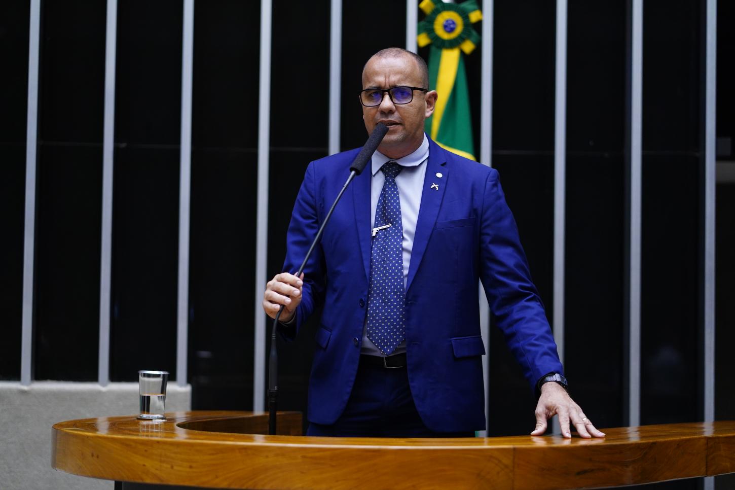 Deputado Sargento Gonçalves dá grande passo pela segurança nos estádios ao apresentar projeto de lei