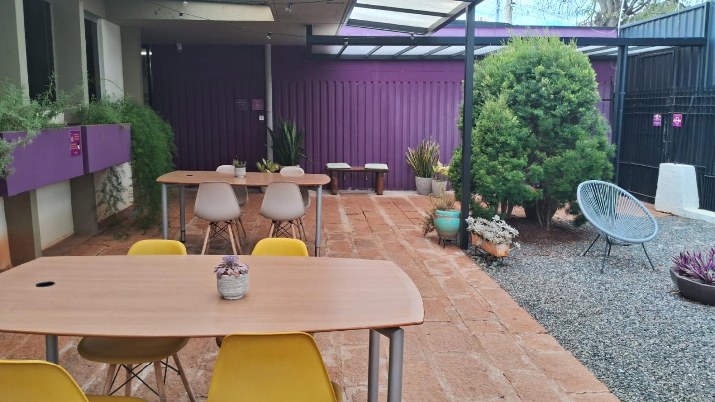 Por que trabalhar em um coworking é melhor que o home office: ambiente que potencializa seus resultados