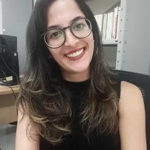 Dra. Laís Rodrigues